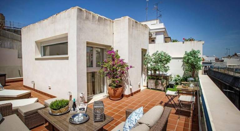 Vacation home with hot tub | Near Seville Cathedral | Dogs allowed — photo 5