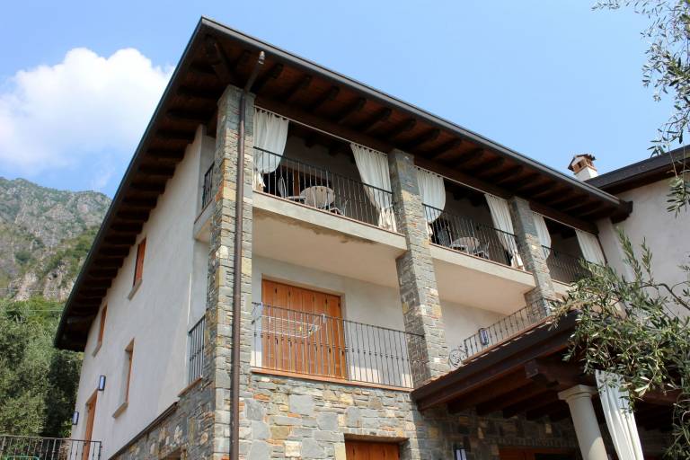 Appartamento Solto collina