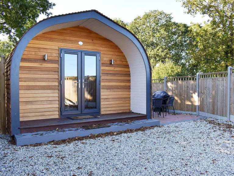 Child-friendly lovely cottage with yard | Pets allowed in St. Ives