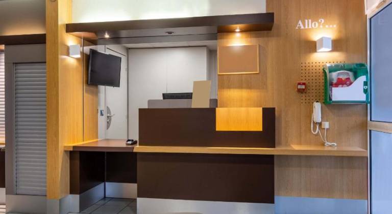 B&B HOTEL CHARTRES Le Forum — photo 3