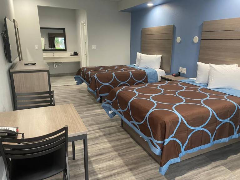 Motel  Dickinson