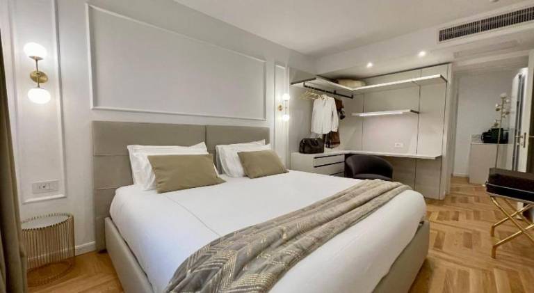 Bellagio Luxury Suites Apartments — photo 2