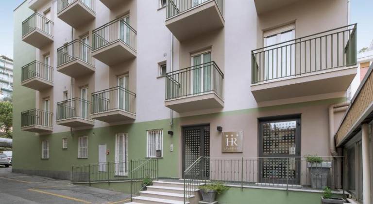 Serviced apartment with terrace — photo 5