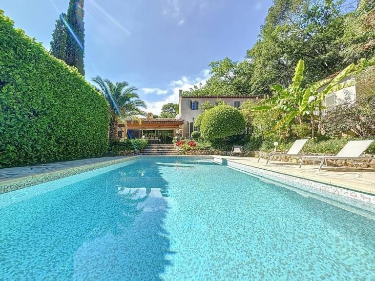 Villa  Valbonne