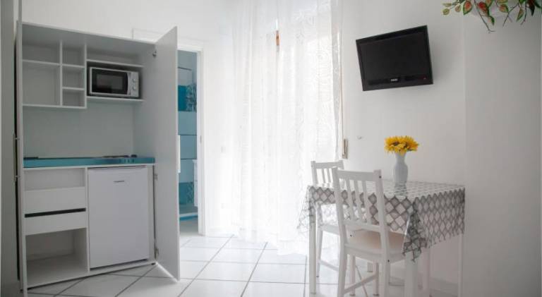 Poly's House — photo 3