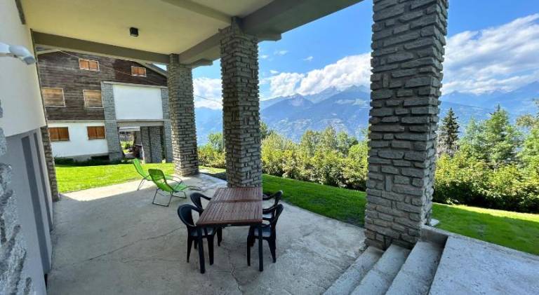 Fully equipped nice chalet with patio & yard | Suitable for remote work | Pets are welcome — photo 4
