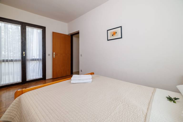 Apartment with patio, garden & BBQ | Sea view | Pets are welcome — photo 2