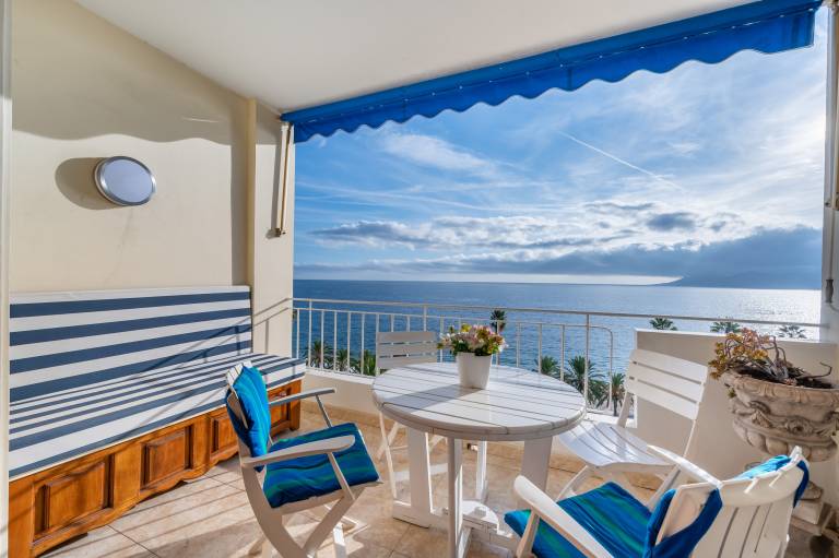 Apartment | Sea view in Mougins