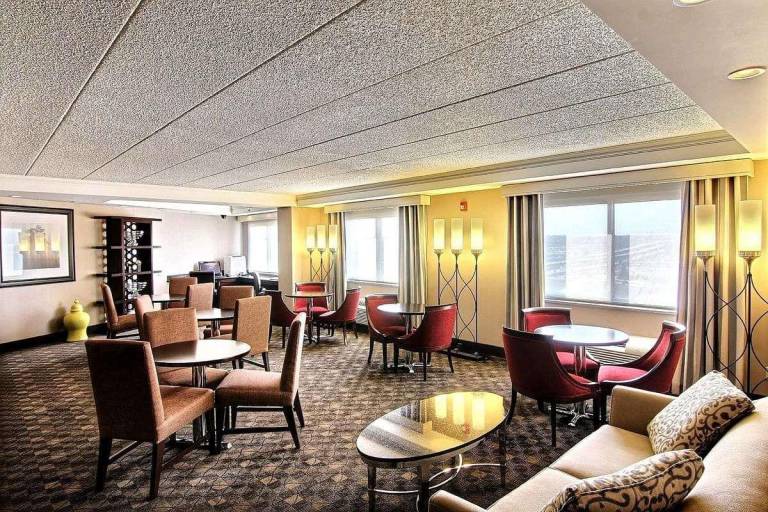 Wyndham Omaha/West Dodge — photo 4