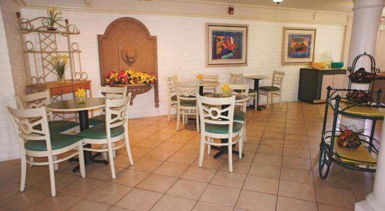 La Quinta Inn by Wyndham Bakersfield South — photo 4