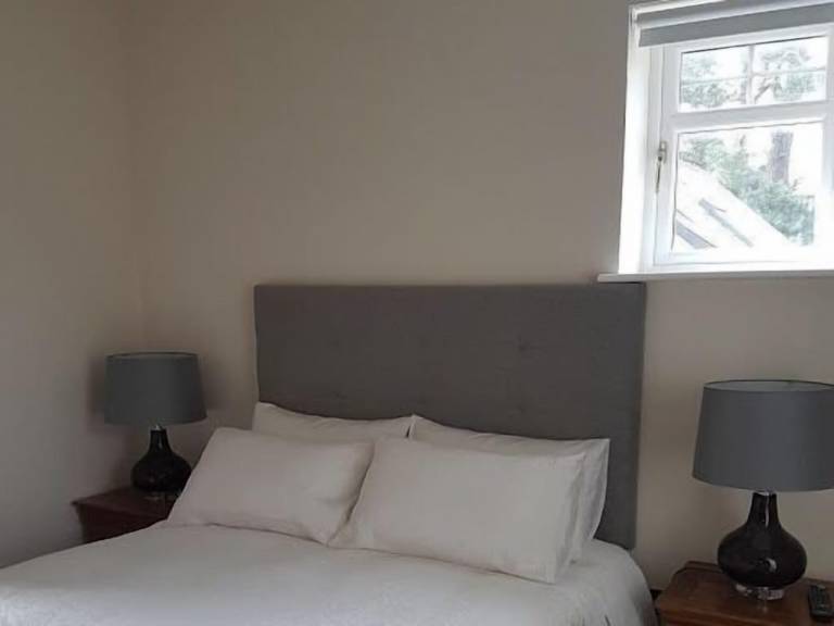 Bed and breakfast  Lanark
