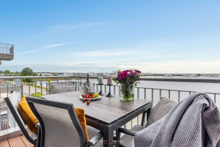Chill Harbour - First row on the water, 2nd floor, harbor view, balcony, shower in Flensburg