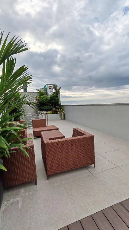 Apartment with pool — photo 4