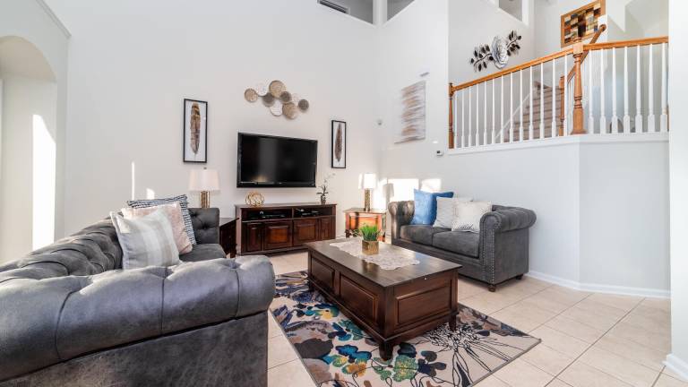 Family-oriented big house with patio, private pool & hot tub | Pet-friendly — photo 4