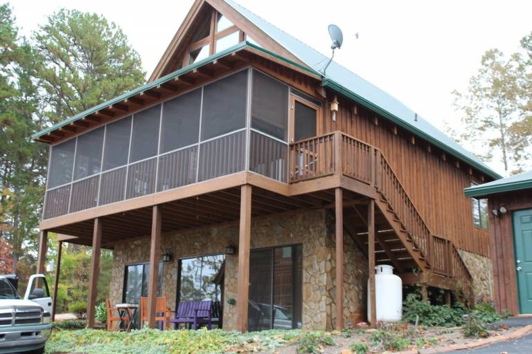 Cabin Seneca