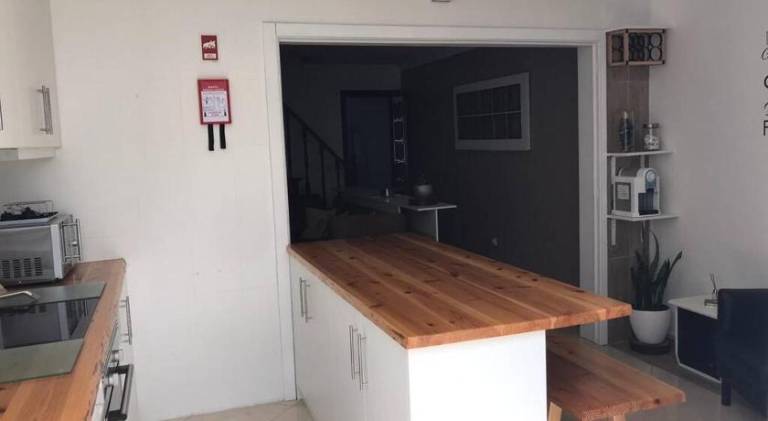 House with grill & patio | Perfect for remote work — photo 4