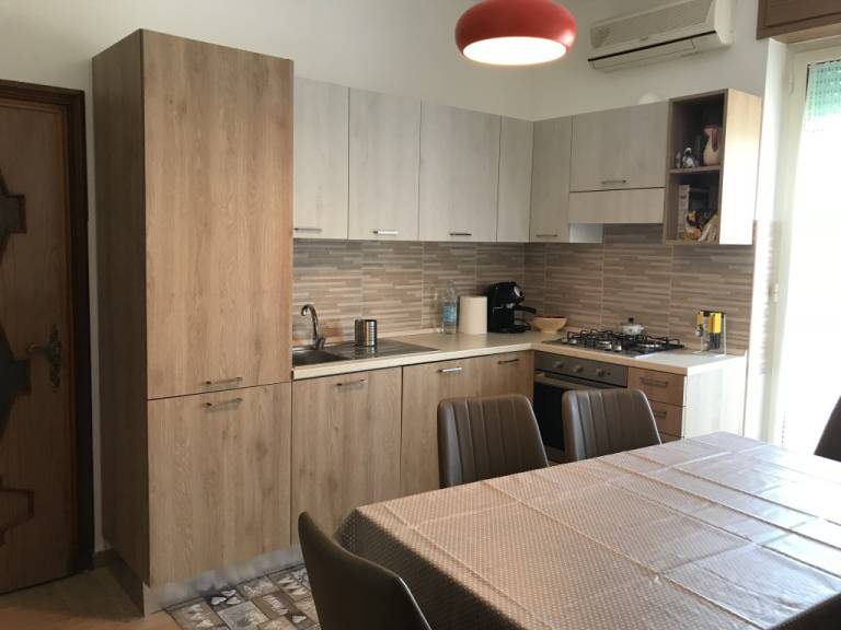 Apartment with 2 rooms for 5 persons — photo 4