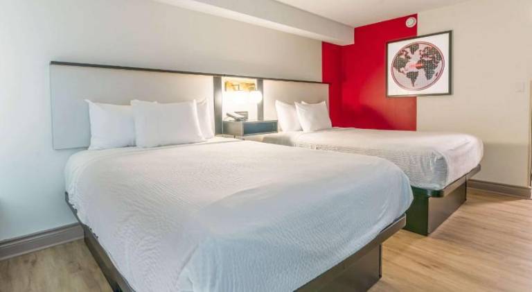 Ramada by Wyndham Kingston in Kingston, ON