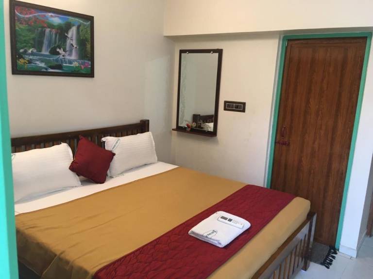 Rental apartment with 2 rooms for 6 persons — photo 2