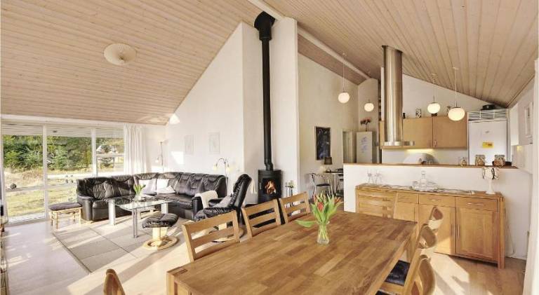 Wonderful vacation home with jacuzzi | Pets allowed — photo 4