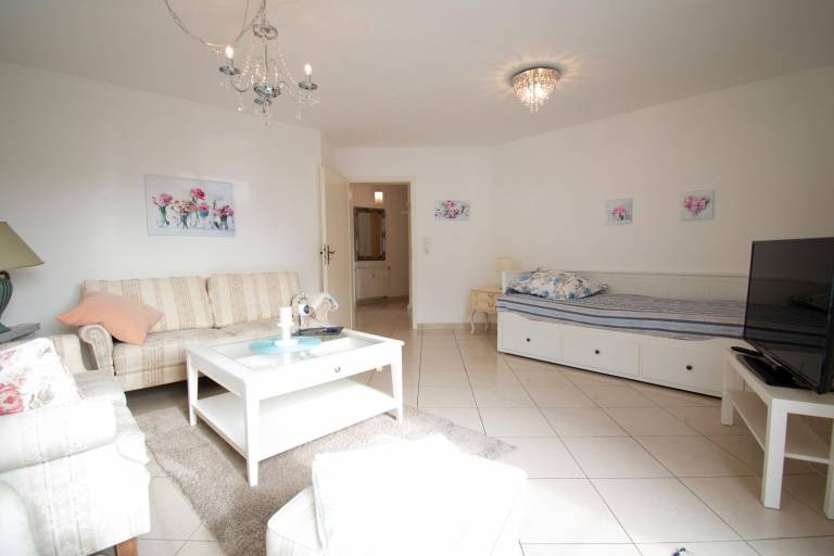 Wonderful holiday apartment with yard & patio | Beach nearby | Dogs allowed — photo 3