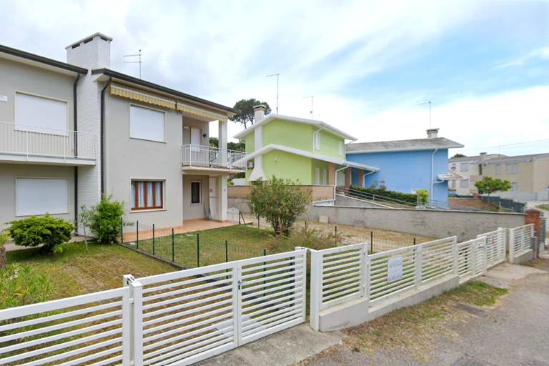 Holiday apartment with yard & patio | Beach nearby | Pets are welcome — photo 5