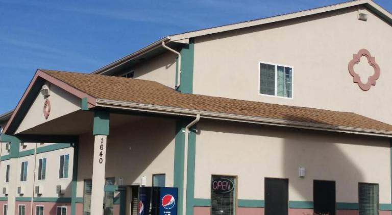 Value Inn & Suites Salina — photo 3