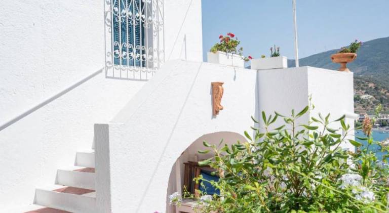 Traditional House under the Clock Tower with Sweet View in Poros