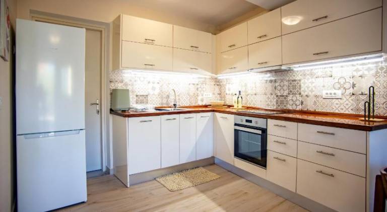 Rental apartment with garden, terrace & barbeque — photo 4