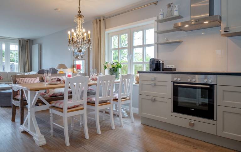 Großzügig geschnittene Ferienwohnung im traumhaften Kapitänsdorf Keitum! — photo 3