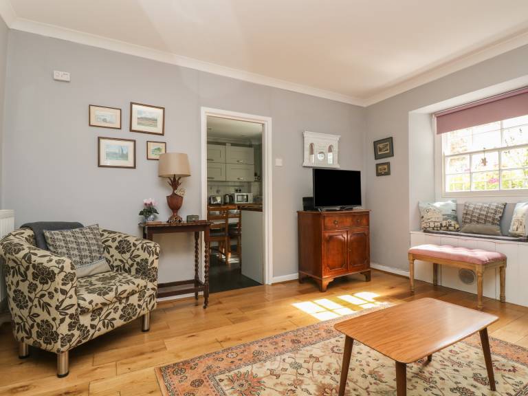 Cottage with garden | Beach view — photo 5