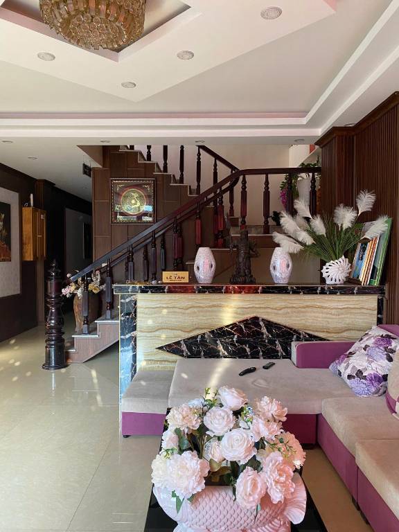Beautiful serviced apartment with yard, barbeque & patio | Suitable for remote work | Dogs allowed — photo 4