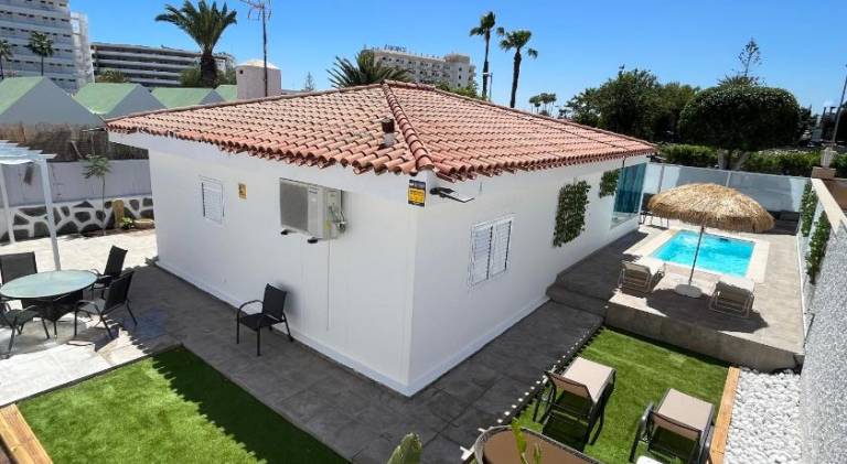 Villa with hot tub & pool in San Bartolomé de Tirajana