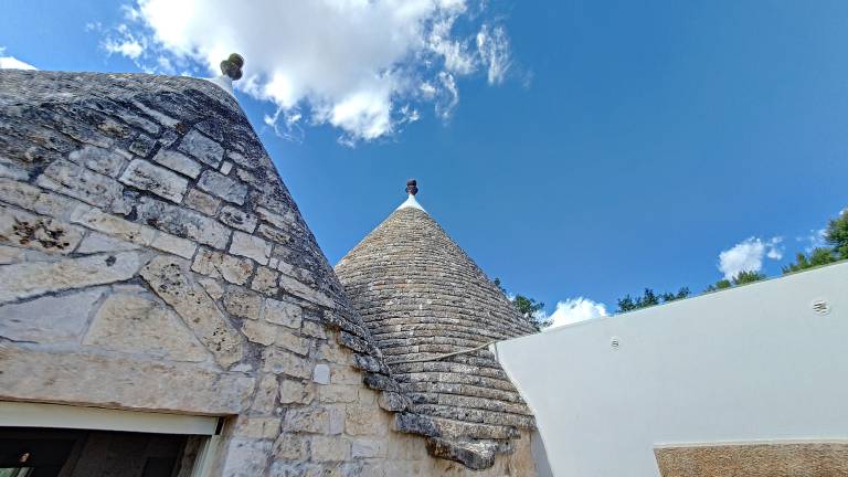 Charming countryside trulli villa with pool — photo 4