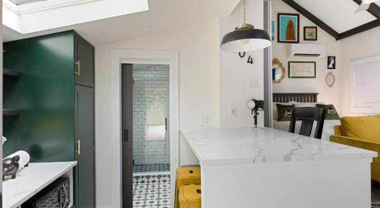 The Cozy Yellow Cottage in Dilworth — photo 3