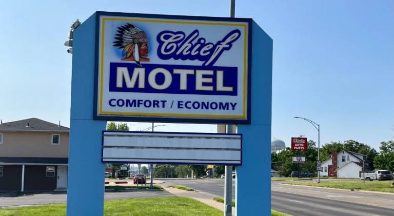 Chief Motel in Keokuk, IA