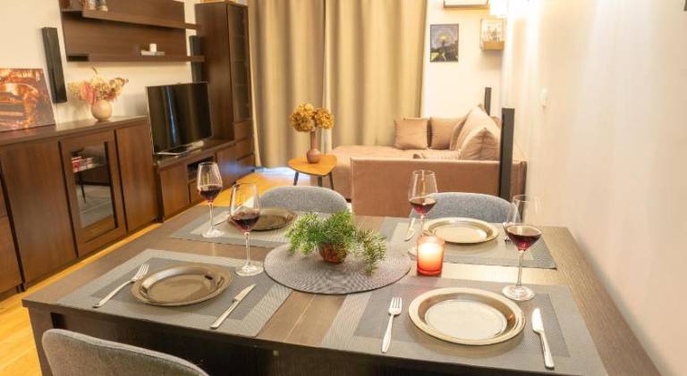 Hygge Oasis for family with free parking and wi fi — photo 2