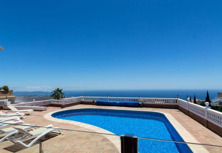 Villa 'Amani' with Sea View, Wi-Fi and Air Conditioning — photo 2