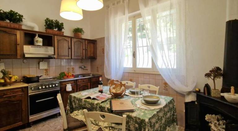Vacation home with jacuzzi | Pets allowed — photo 2