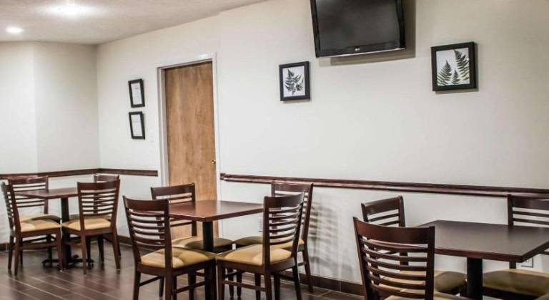 Sleep Inn Summersville - New River Gorge Area — photo 4