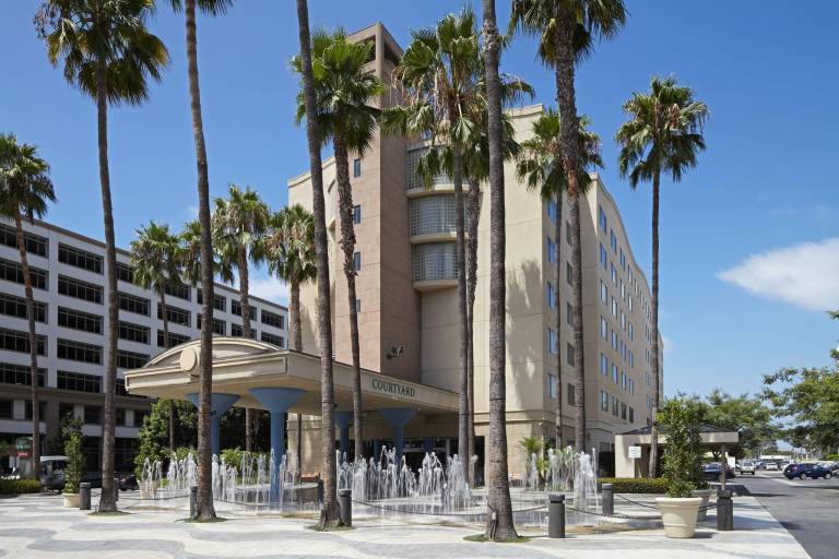 Courtyard by Marriott Los Angeles LAX/Century Boulevard in El Segundo, CA
