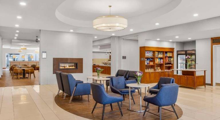 Homewood Suites by Hilton Winnipeg Airport-Polo Park — photo 3