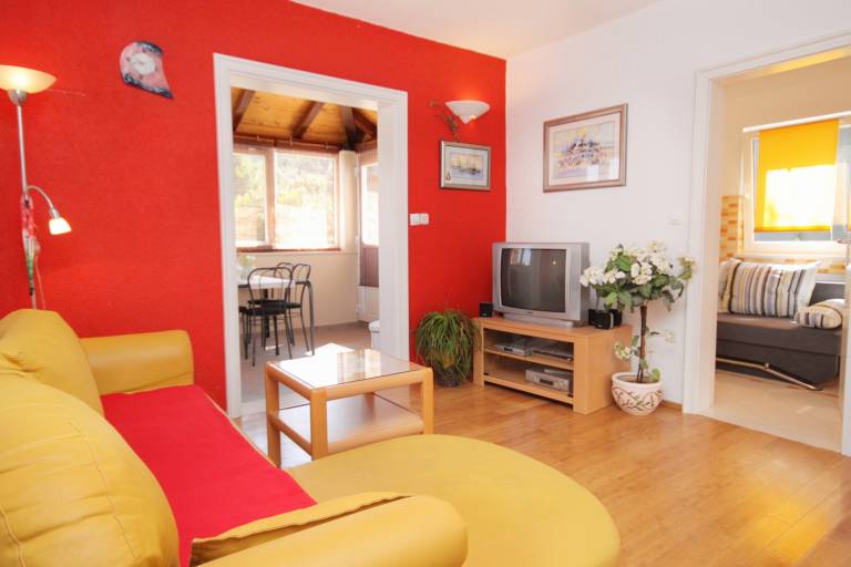 Four-bedroom house with terrace and sea view Postira, Brač (K-5661) — photo 3