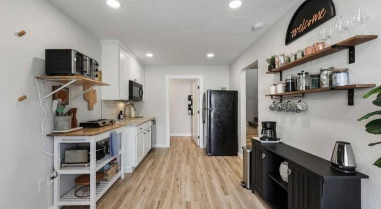 House | Perfect for remote work | Pets allowed — photo 3