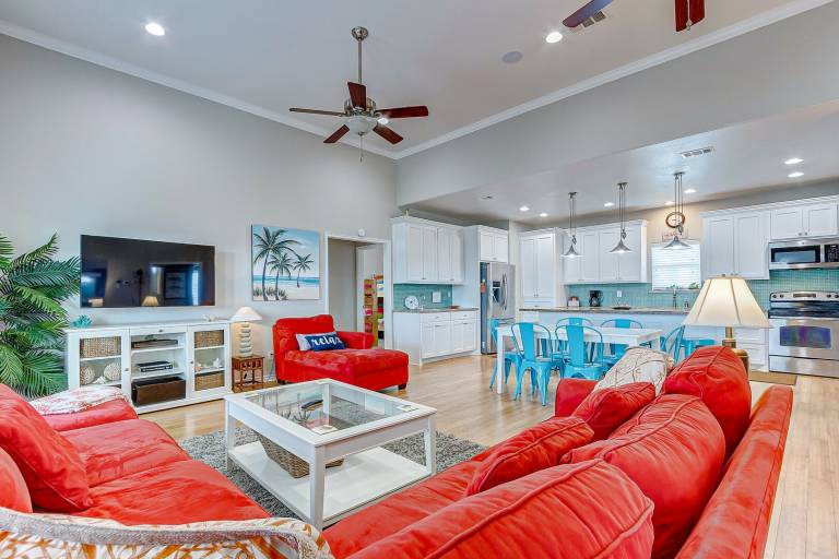 Child-friendly vacation home with patio | Dogs allowed — photo 5