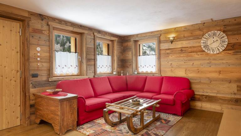 Apartment with sauna, hot tub & yard | Mountain view — photo 3