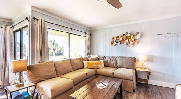House with pool | Beach nearby | Pet-friendly — photo 2