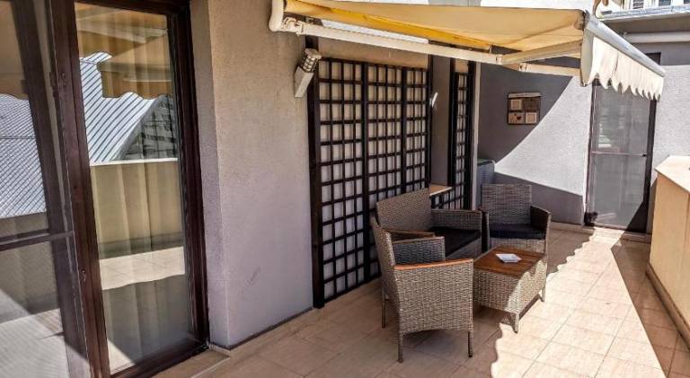 Fully equipped apartment with patio | Dogs allowed — photo 3