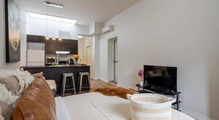 Apartment | Close to Mary | Pets allowed — photo 5