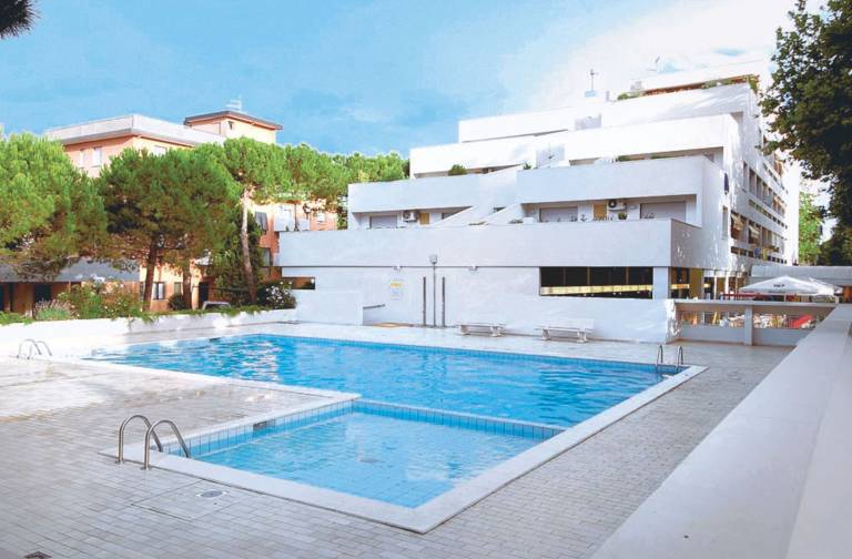 Holiday apartment with patio & pool in Bibione